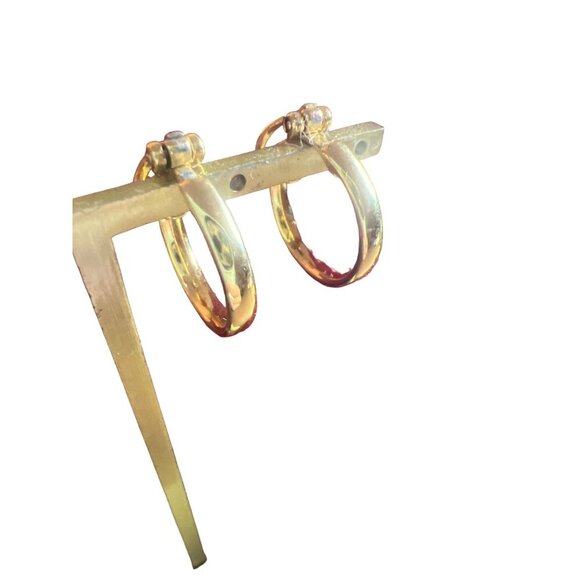 Vintage Napier Gold Tone Huggie Small Hoop Clip-on Earrings - Picture 2 of 6